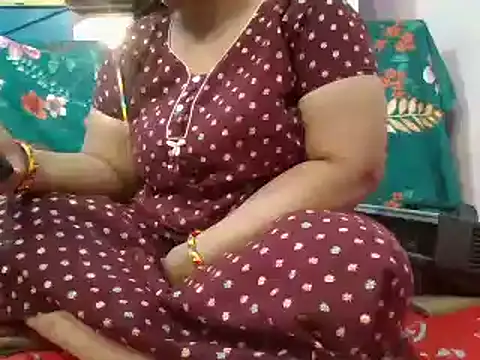 Snapshot of naina-80 chatting on 01.09.25 naina-80 online show from 01.09.25