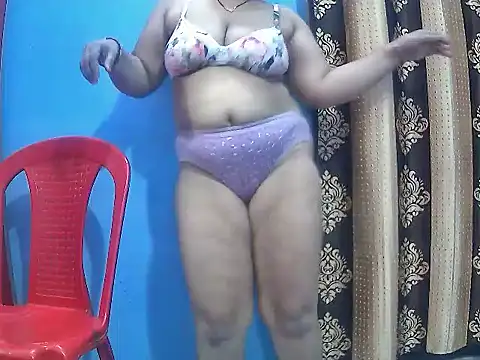 Snapshot of naina-80 chatting on 11.03.25 naina-80 online show from 11.03.25