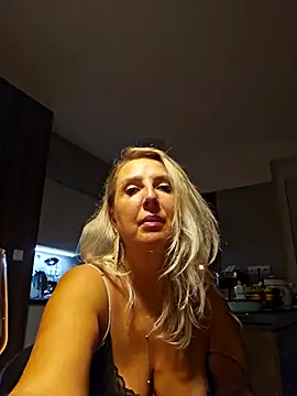 MariaRichi  online show from 10.13.25