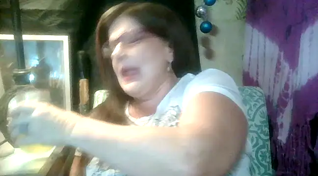 Snapshot of Fantasymaid80 chatting on 01.06.25 Fantasymaid80 online show from 01.06.25