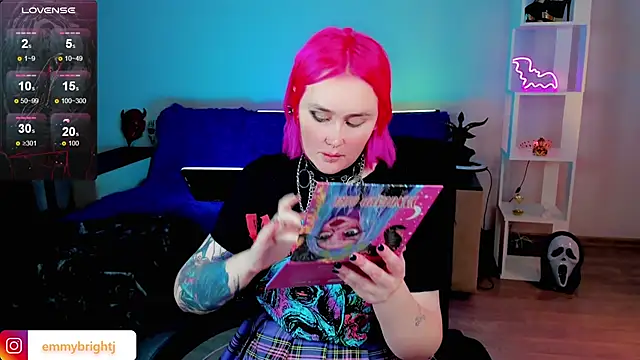 Snapshot of Emmybrightj_ chatting on 01.28.25 Emmybrightj online show from 01.28.25