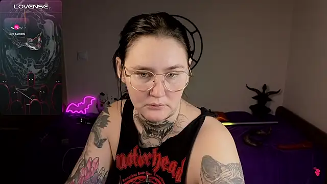 Emmybrightj  online show from 12.18.25