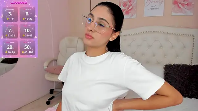 Ashley Evans18 online show from 02.28.25