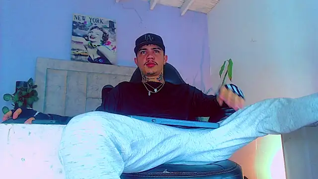 HannibalLester online show from 10.05.25