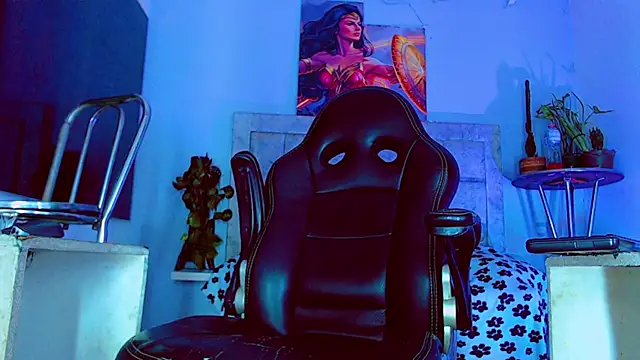 Snapshot of HannibalLester chatting on 10.13.25 HannibalLester online show from 10.13.25