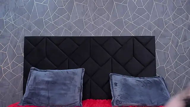 Snapshot of NicoleJonss chatting on 03.08.25 NicoleJonss online show from 03.08.25