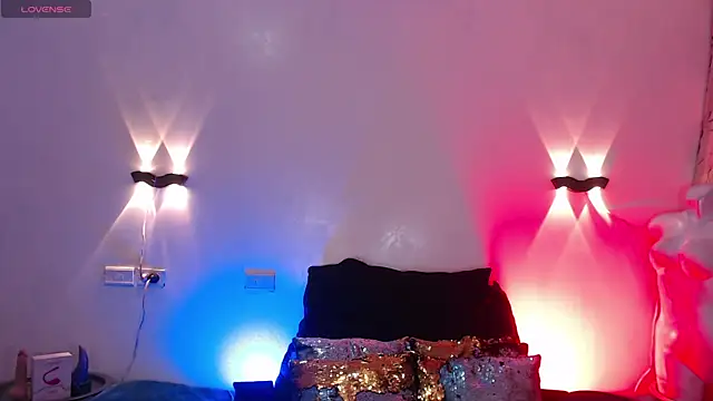 Emili Roux online show from 11.10.25