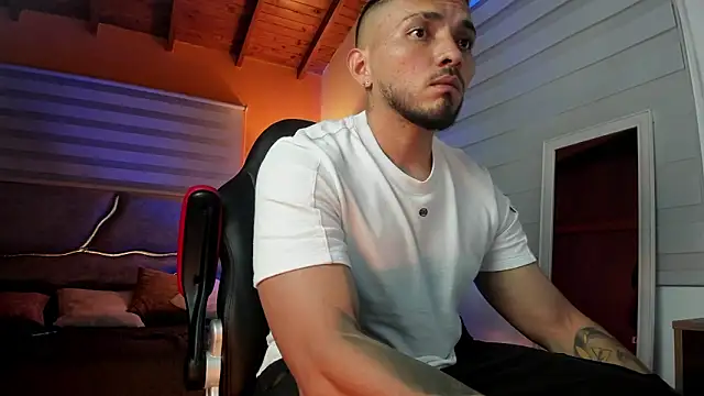 maximusclark1 online show from 03.25.26