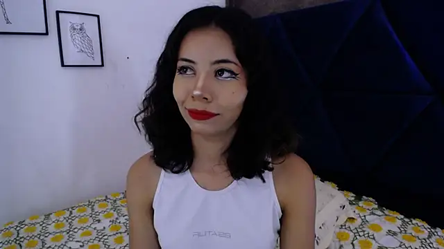 Snapshot of Akane_Uwu chatting on 10.08.25 Akane Uwu online show from 10.08.25