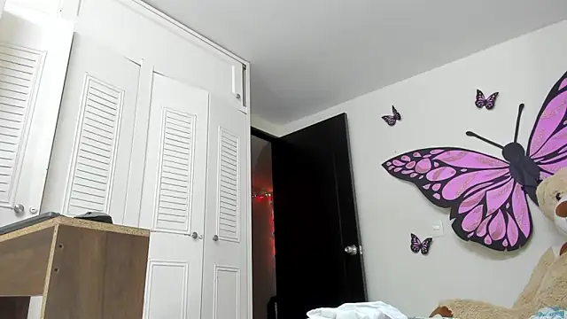 sweet amalia4 online show from 11.30.25