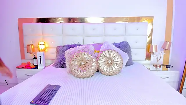 Snapshot of evangelin_ts chatting on 03.13.25 evangelin ts online show from 03.13.25