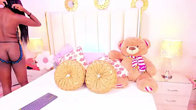 evangelin ts online show from 11.22.25