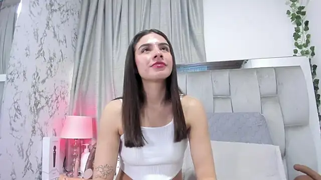 dafne queenn online show from 09.18.25