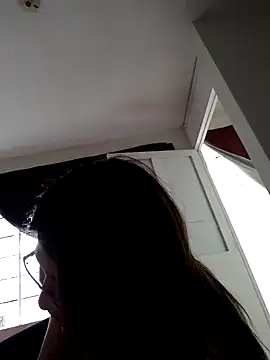 ARIANA SAENS online show from 02.04.25