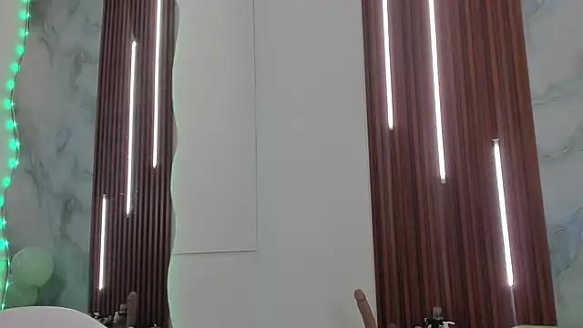 zoee lovv online show from 03.18.26