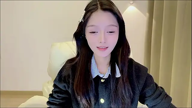 xiaodaibabyy online show from 11.19.25