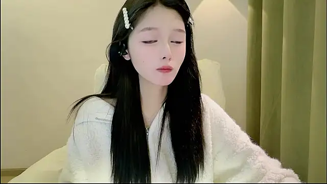xiaodaibabyy online show from 11.24.25