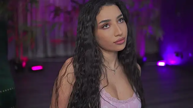 GinaValentinna online show from 11.05.25