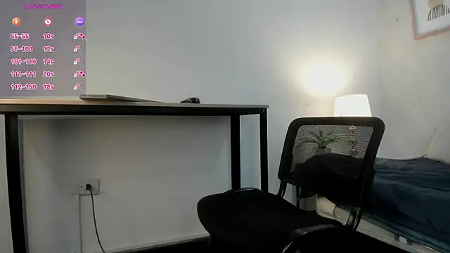 Caroline dh online show from 03.04.26