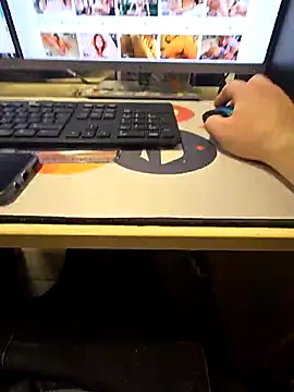 Snapshot of Ibag01 chatting on 03.03.25 Ibag01 online show from 03.03.25