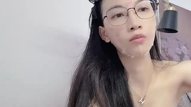 Lili-2 online show from 05.19.26