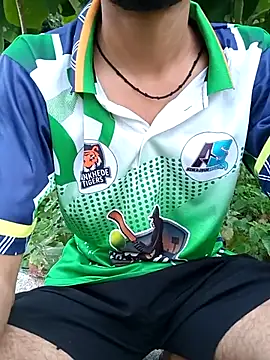 Snapshot of Piyush_2024 chatting on 09.19.25 Piyush 2024 online show from 09.19.25
