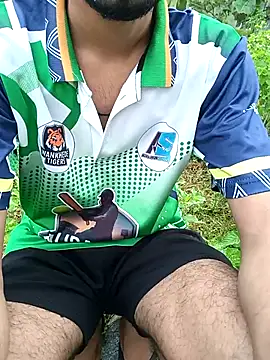 Snapshot of Piyush_2024 chatting on 09.23.25 Piyush 2024 online show from 09.23.25
