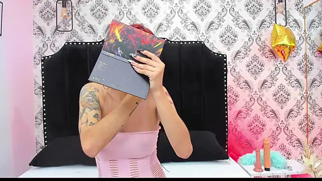 Derieri D online show from 01.06.25