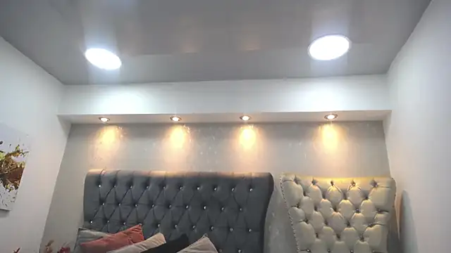 Melodi Roux online show from 02.05.25