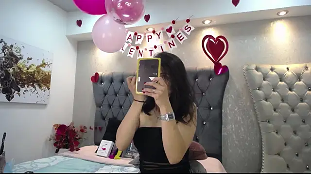 Melodi Roux online show from 02.14.25