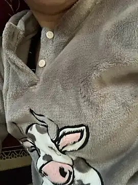 Snapshot of Lina-lolo chatting on 01.21.25 Lina-lolo online show from 01.21.25