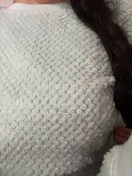 Snapshot of Lina-lolo chatting on 02.05.25 Lina-lolo online show from 02.05.25