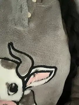 Snapshot of Lina-lolo chatting on 02.19.25 Lina-lolo online show from 02.19.25