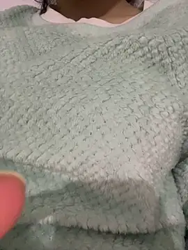 Snapshot of Lina-lolo chatting on 02.24.25 Lina-lolo online show from 02.24.25