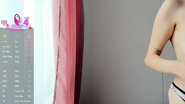 Snapshot of Electraa_fox chatting on 03.17.25 Electraa fox online show from 03.17.25