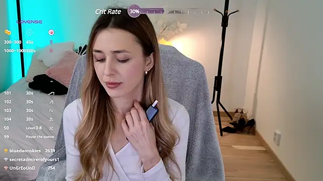 Sophie Enzo online show from 01.08.25