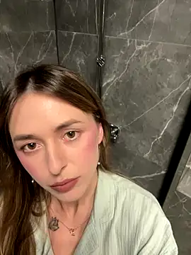 Sophie Enzo online show from 10.16.25