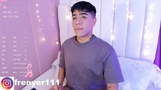 Snapshot of kiing_azahell chatting on 03.07.25 kiing azahell online show from 03.07.25