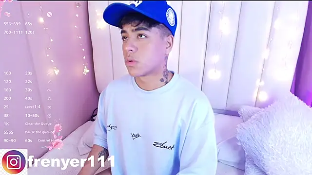 Snapshot of kiing_azahell chatting on 03.11.25 kiing azahell online show from 03.11.25