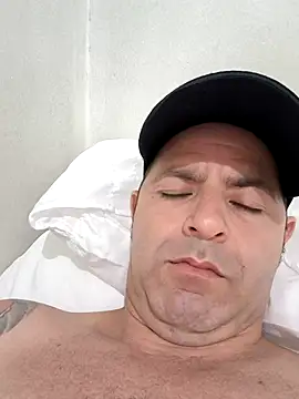 Marciogrei online show from 10.23.25