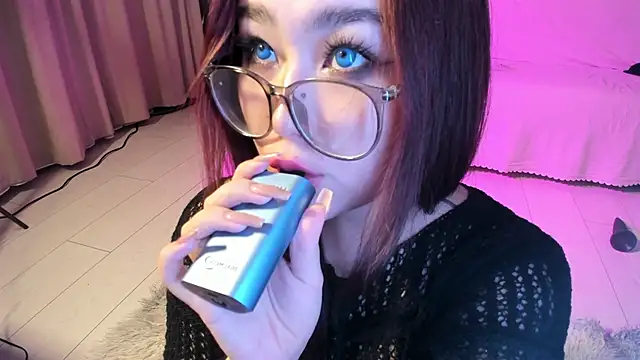 Yuriko May online show from 01.10.25