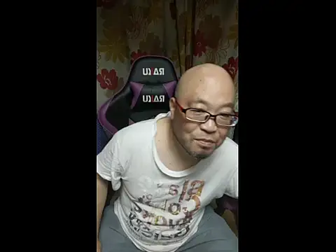 Snapshot of 419hisakun chatting on 10.08.25 419hisakun online show from 10.08.25