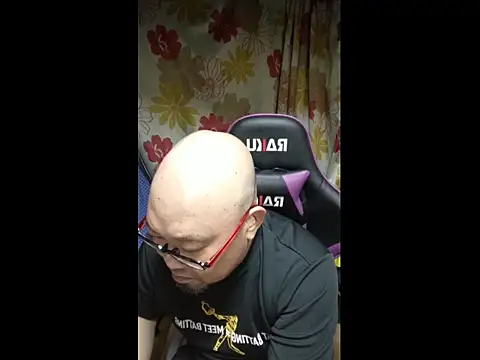 Snapshot of 419hisakun chatting on 10.15.25 419hisakun online show from 10.15.25