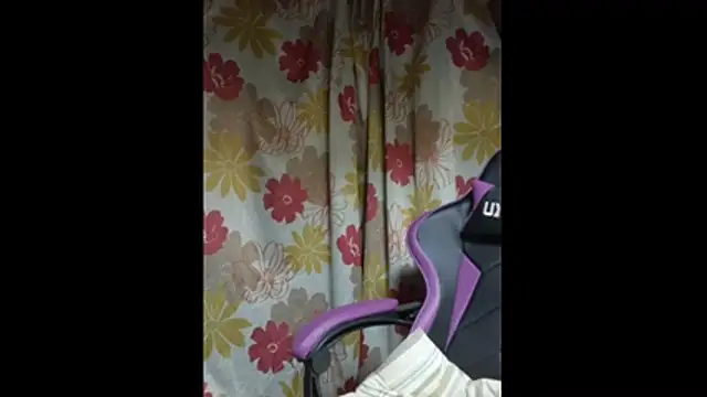 Snapshot of 419hisakun chatting on 10.25.25 419hisakun online show from 10.25.25