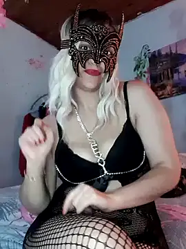 Queen666997 online show from 12.18.24