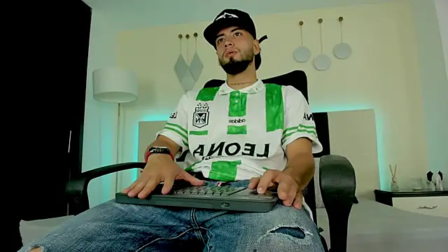 MattDevon online show from 12.01.25