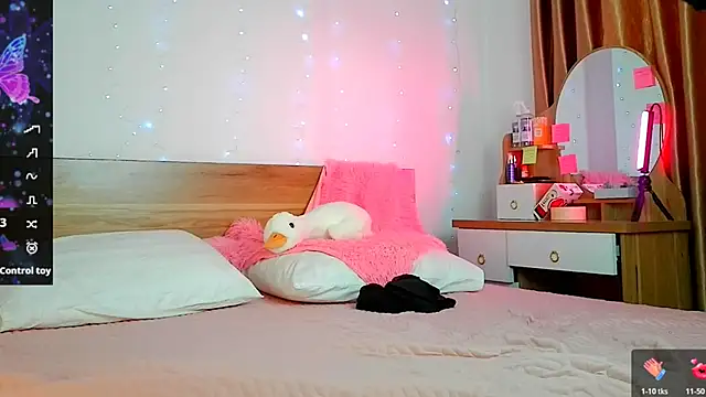 Snapshot of Taiyu_Yoshiwara chatting on 10.23.25 Taiyu Yoshiwara online show from 10.23.25