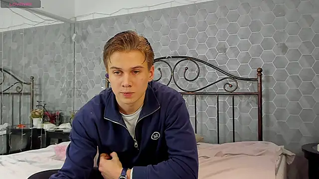 Snapshot of Marcus_Swampov chatting on 12.10.24 Marcus Swampov online show from 12.10.24