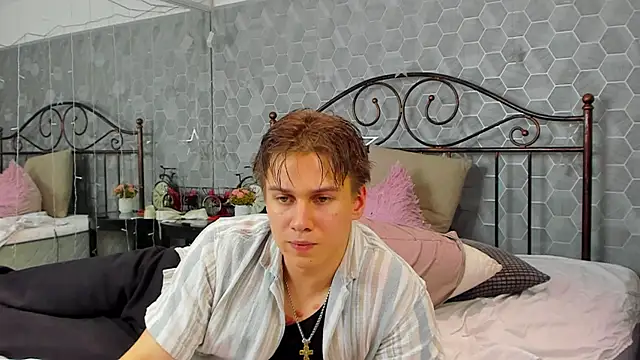 Snapshot of Marcus_Swampov chatting on 12.24.24 Marcus Swampov online show from 12.24.24