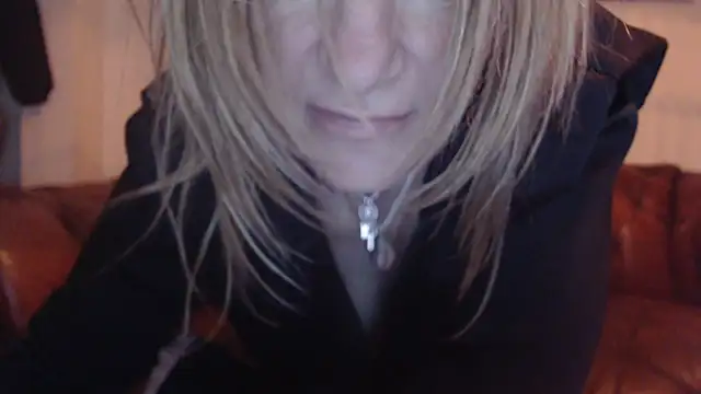 BettyDavisX online show from 03.23.25